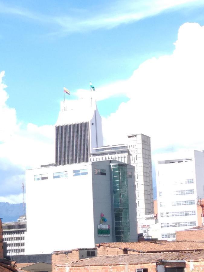 Centro! San Lorenzo - Downtown - Apto Con 2 Hab & Parqueadero Medellín Eksteriør billede